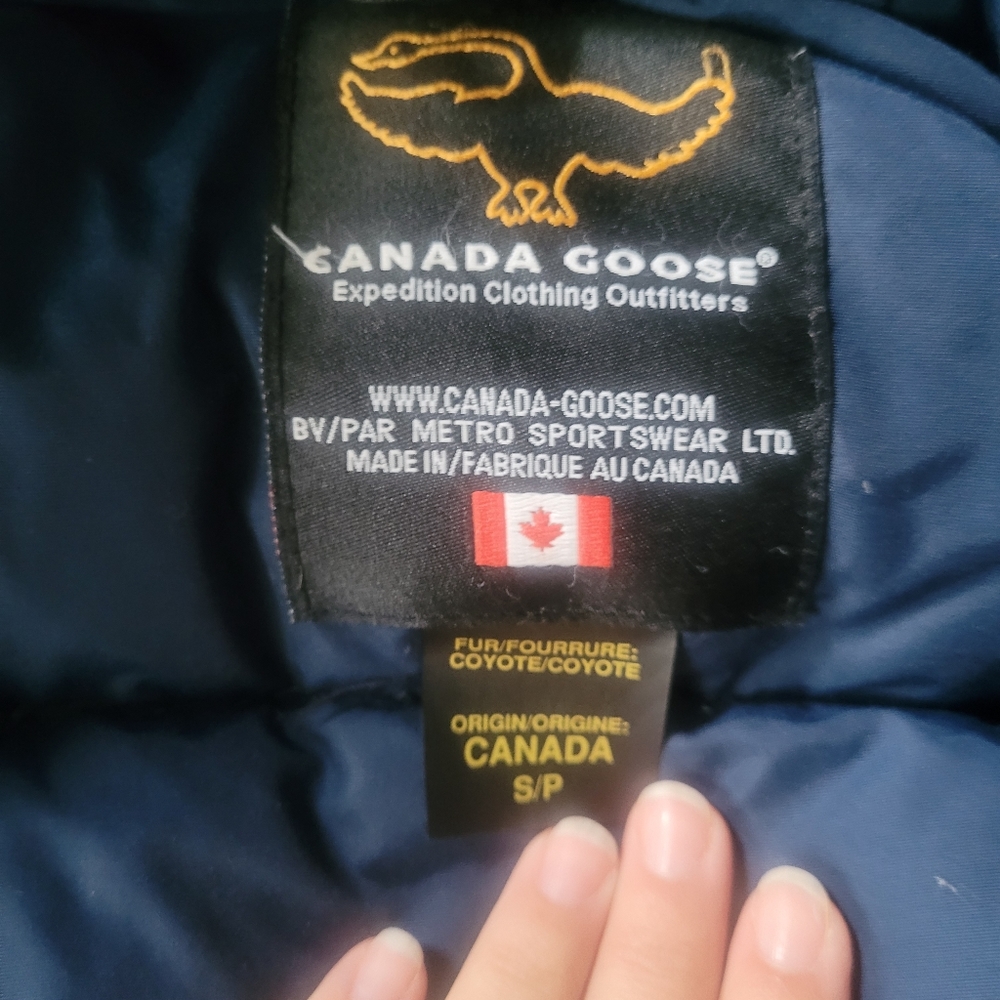 Men's Canada Goose Resolute Jacket - Size S - Navy Blue - Picture 8 of 10